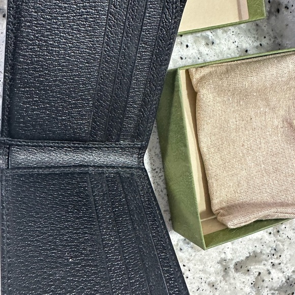🔥GUCCI WALLET🔥 - Picture 4 of 8